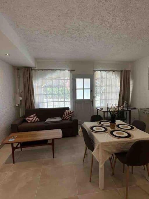 Appartement 30 M De La Plage Grimaud Εξωτερικό φωτογραφία