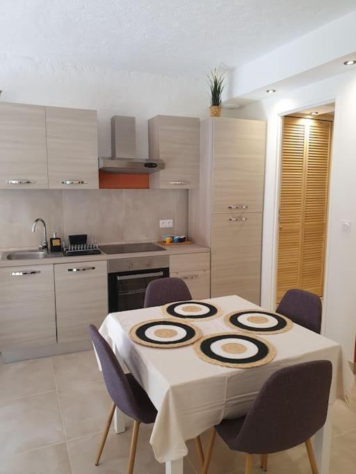 Appartement 30 M De La Plage Grimaud Εξωτερικό φωτογραφία